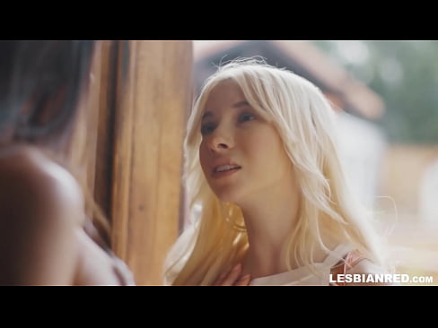 ❤️ Дівчина приходить додому через кілька місяців і в кінцевому підсумку їсть кицьку своєї мачухи ❤ Порно у нас ﹏